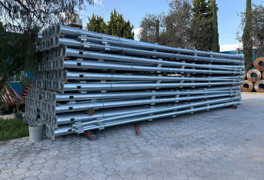 Postes de Acero para Alumbrado